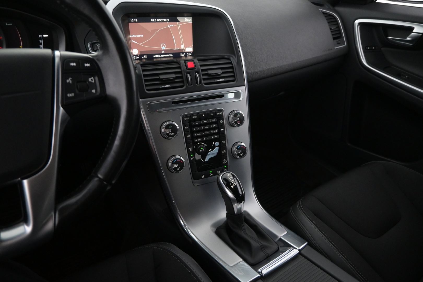 VOLVO XC60 2017