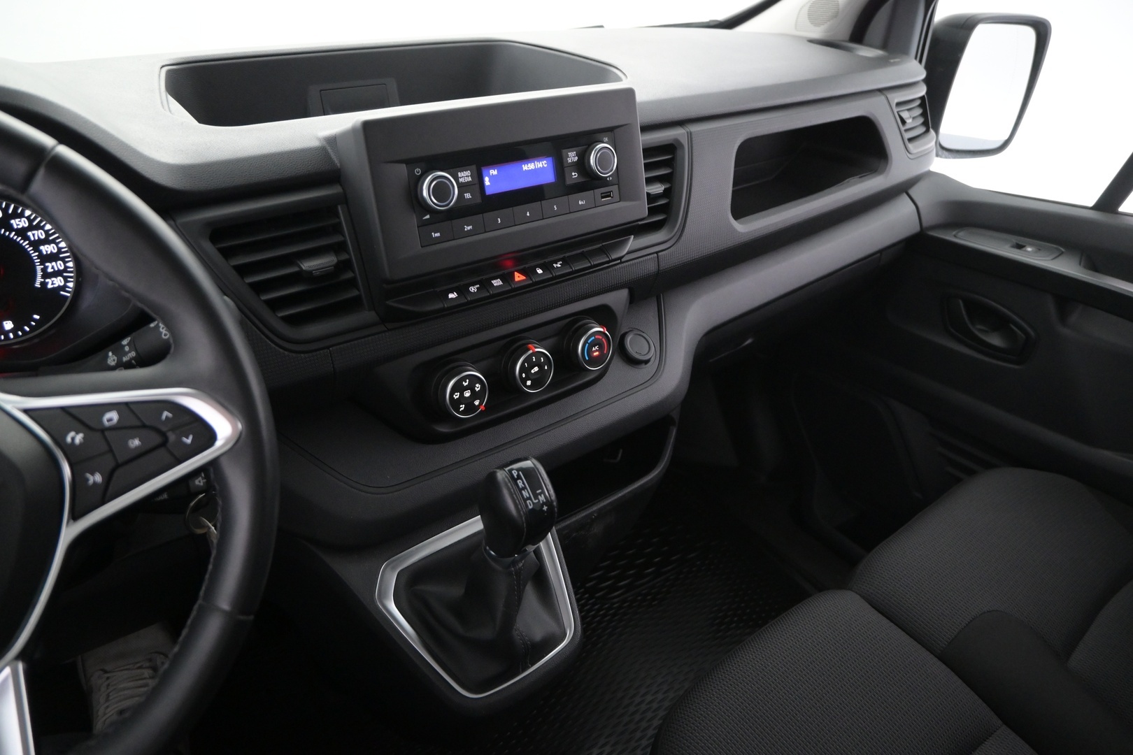 RENAULT Trafic 2022