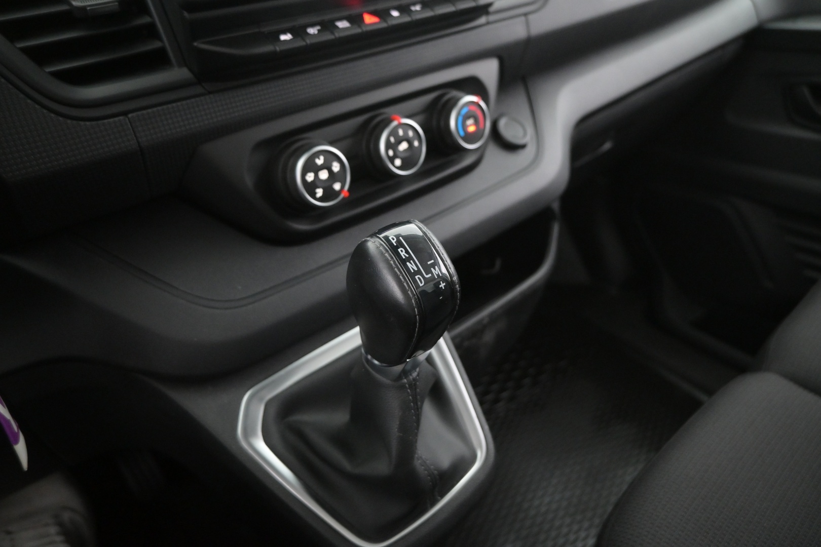 RENAULT Trafic 2022
