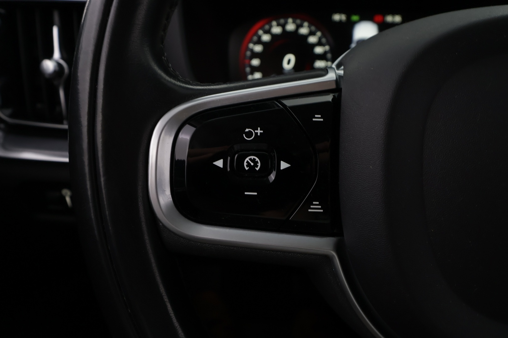 VOLVO V60 Cross Country 2020