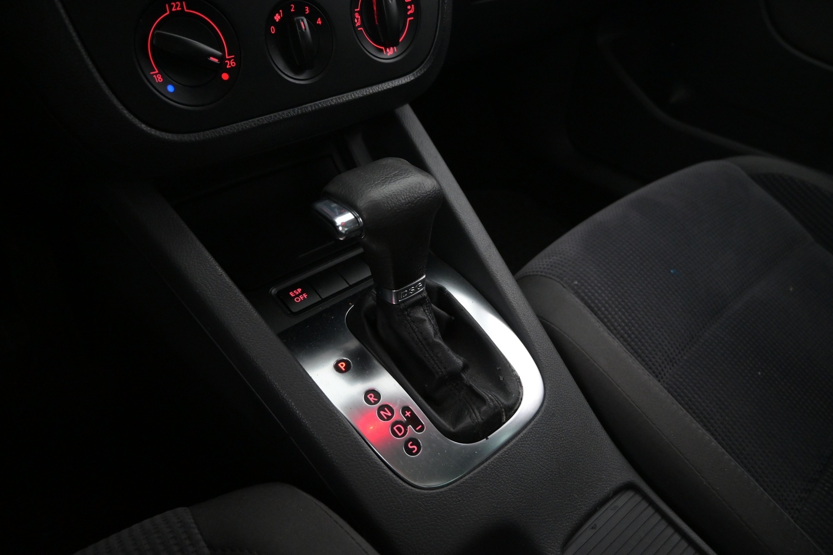 VOLKSWAGEN Jetta 2009