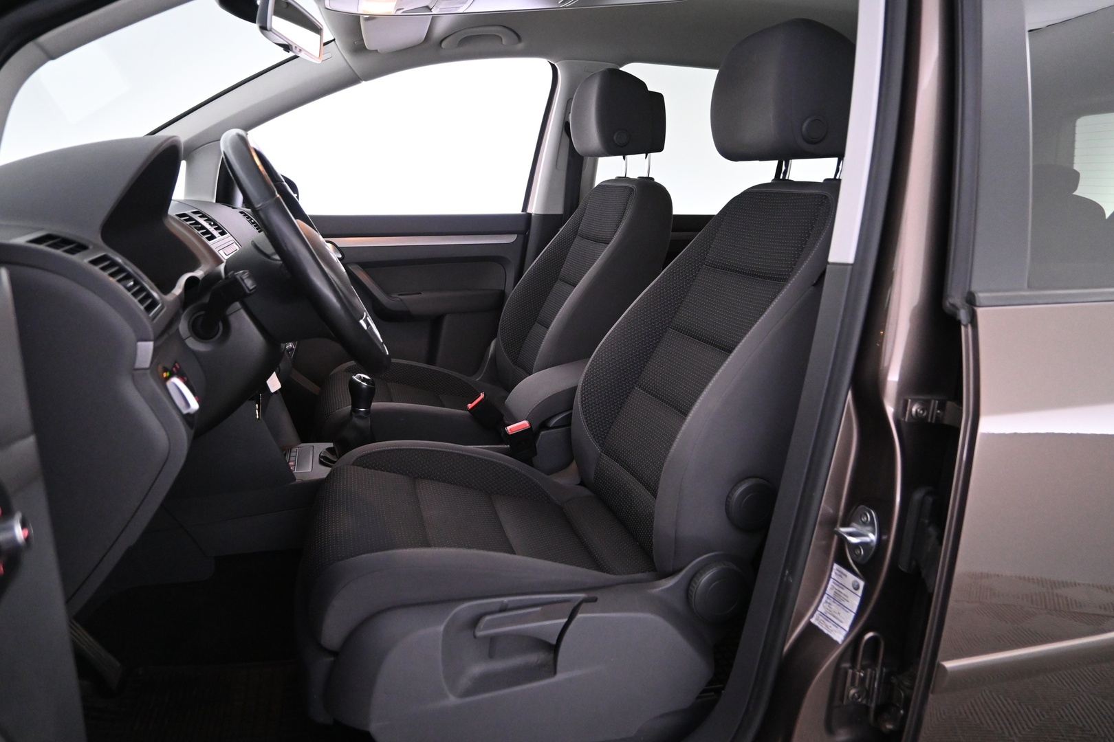 VOLKSWAGEN Touran 2013