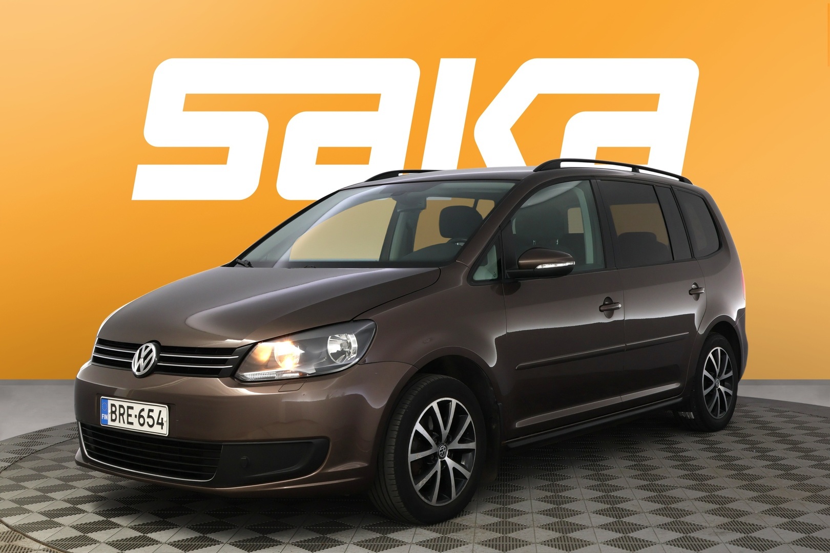 VOLKSWAGEN Touran 2013