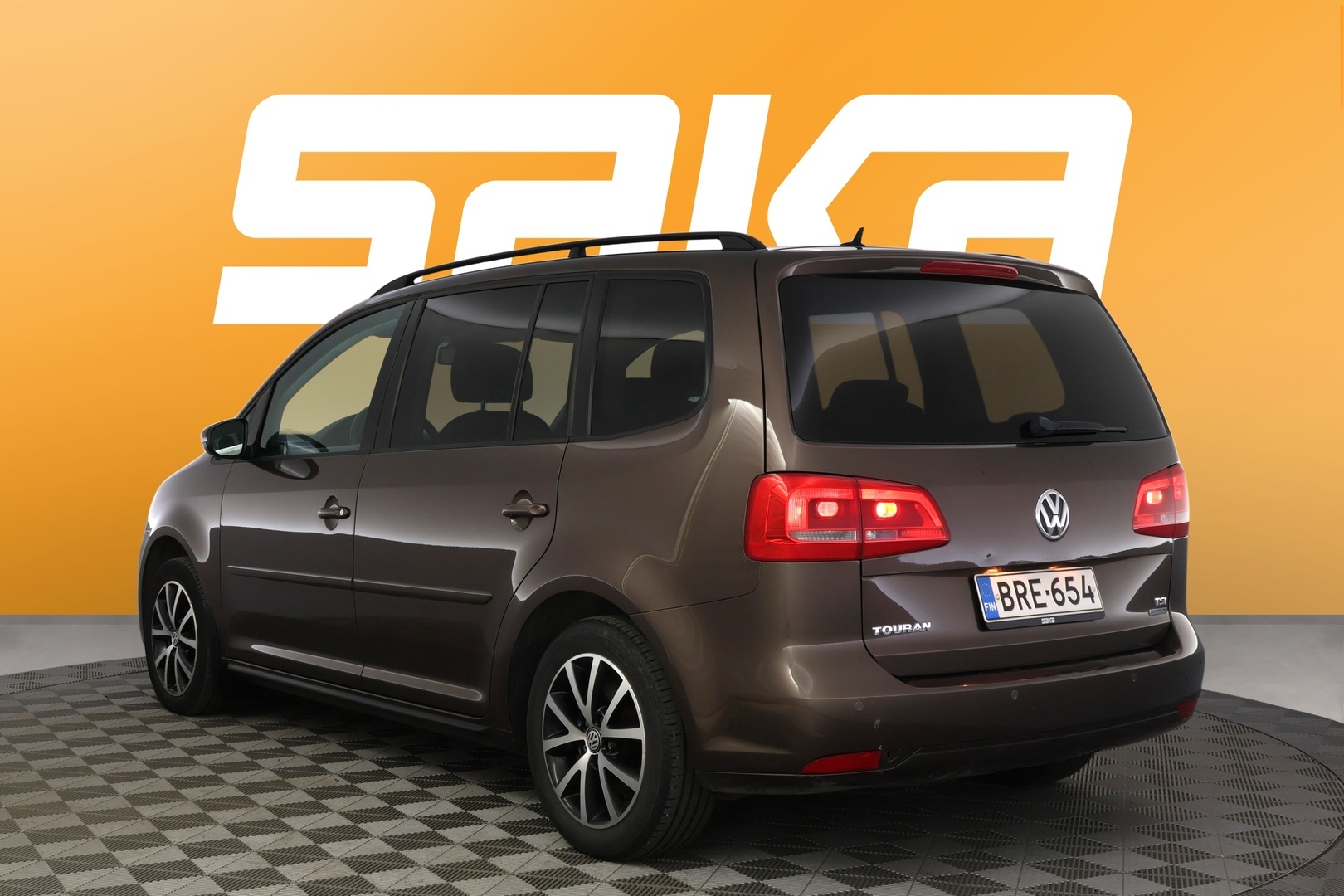 VOLKSWAGEN Touran 2013