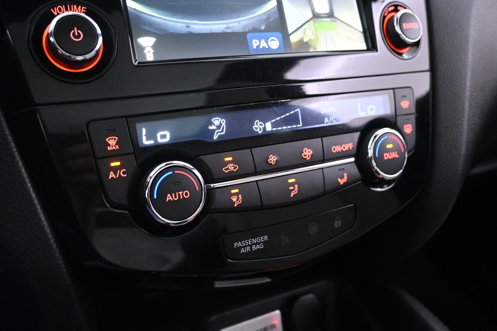 NISSAN Qashqai 2014