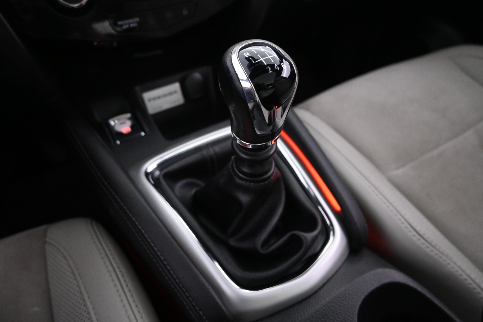 NISSAN Qashqai 2014