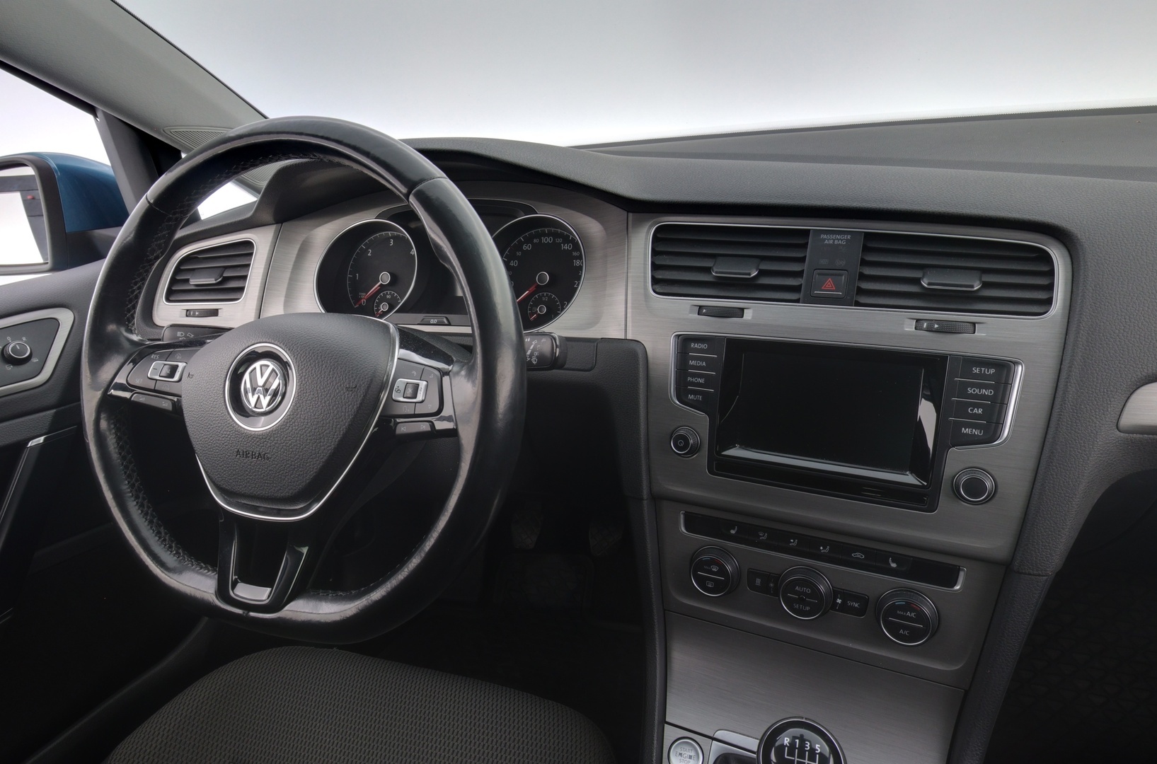 VOLKSWAGEN Golf 2014