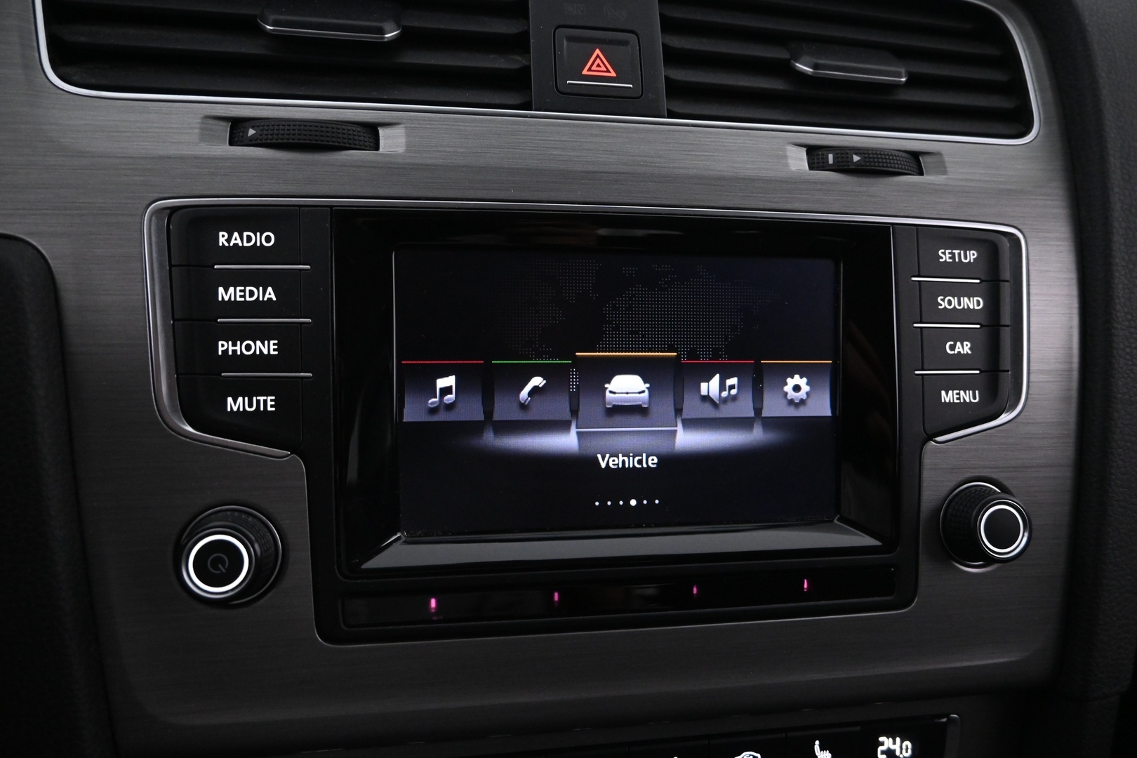 VOLKSWAGEN Golf 2014