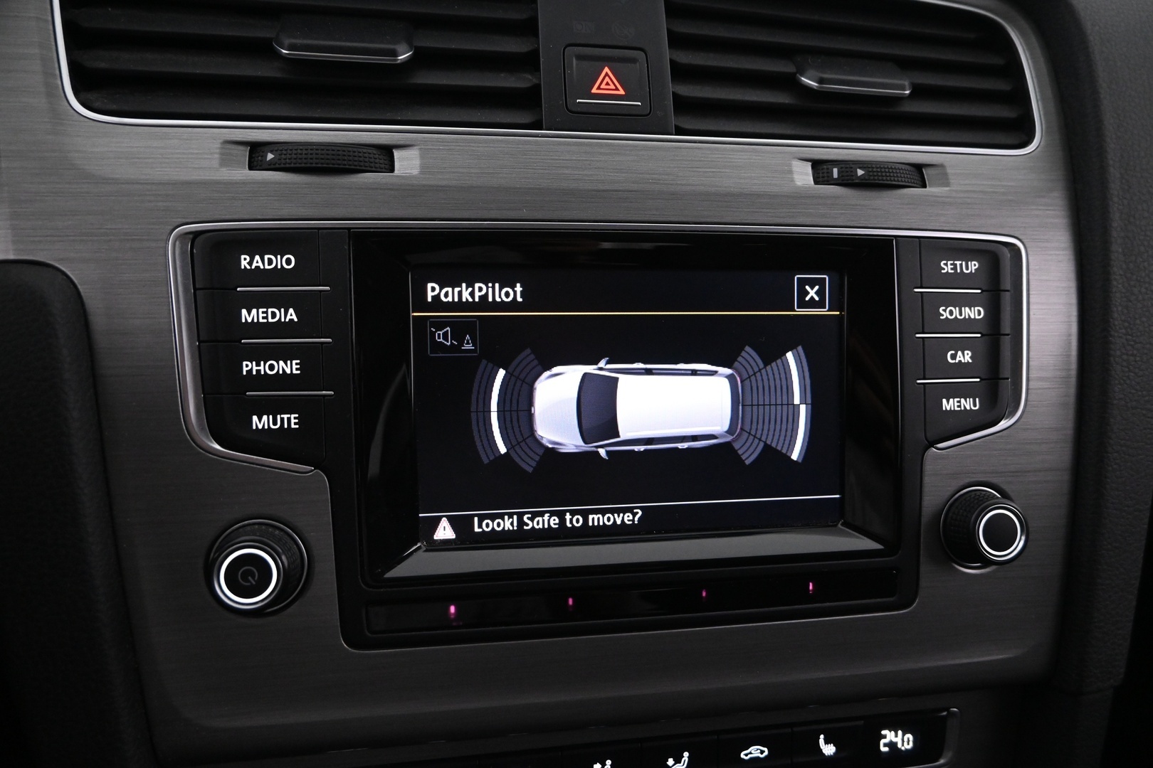 VOLKSWAGEN Golf 2014