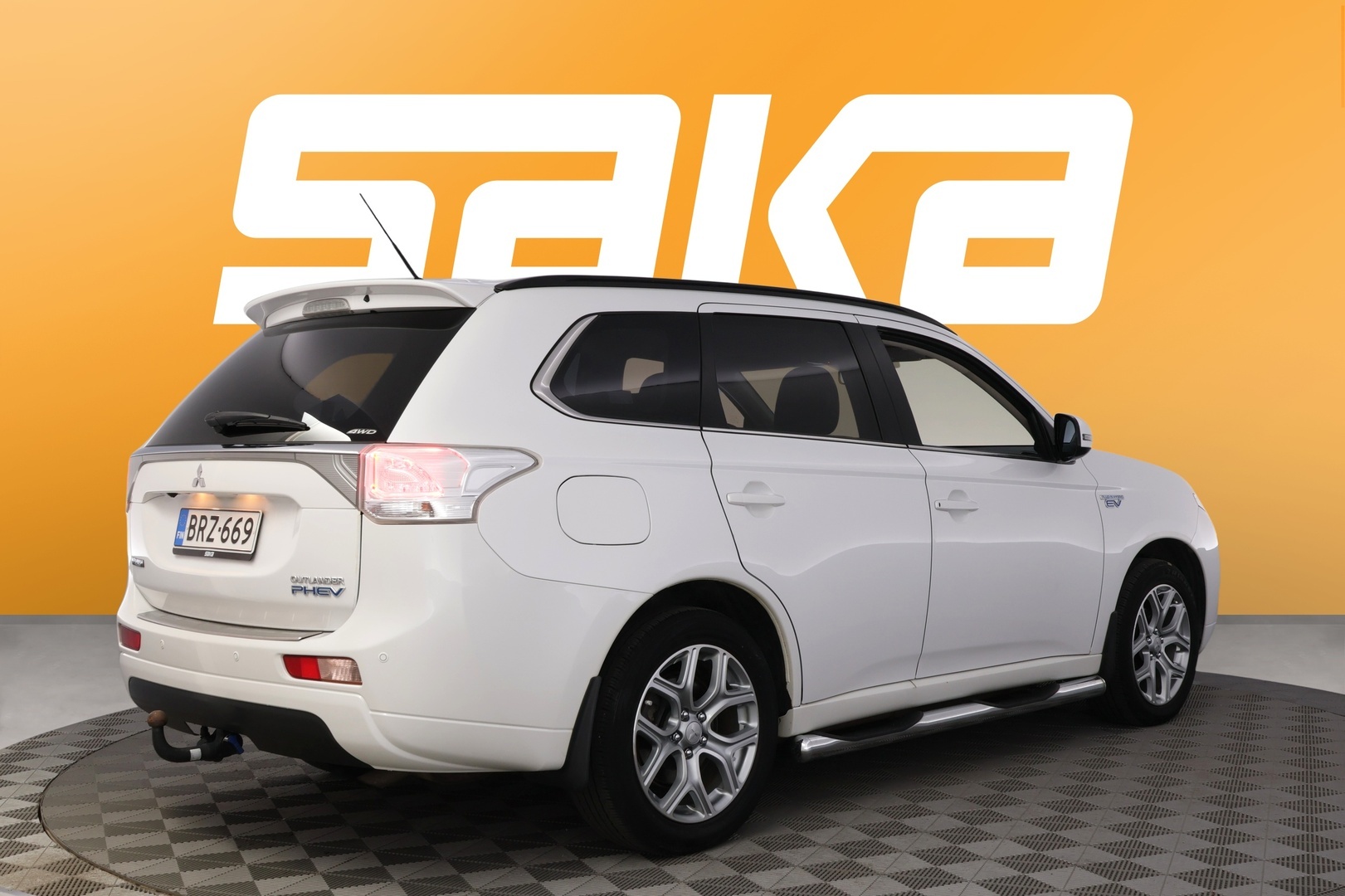 MITSUBISHI Outlander PHEV 2014
