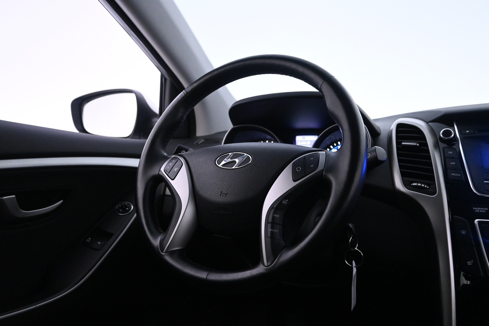 HYUNDAI I30 2016