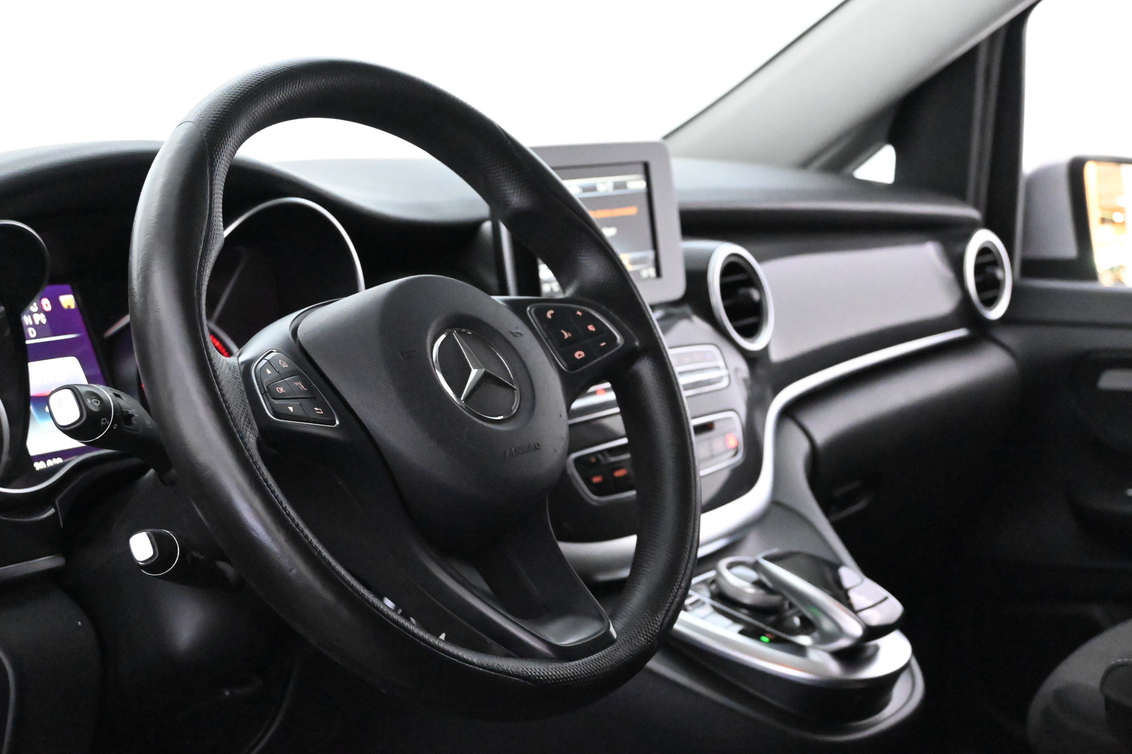 MERCEDES-BENZ V 2017
