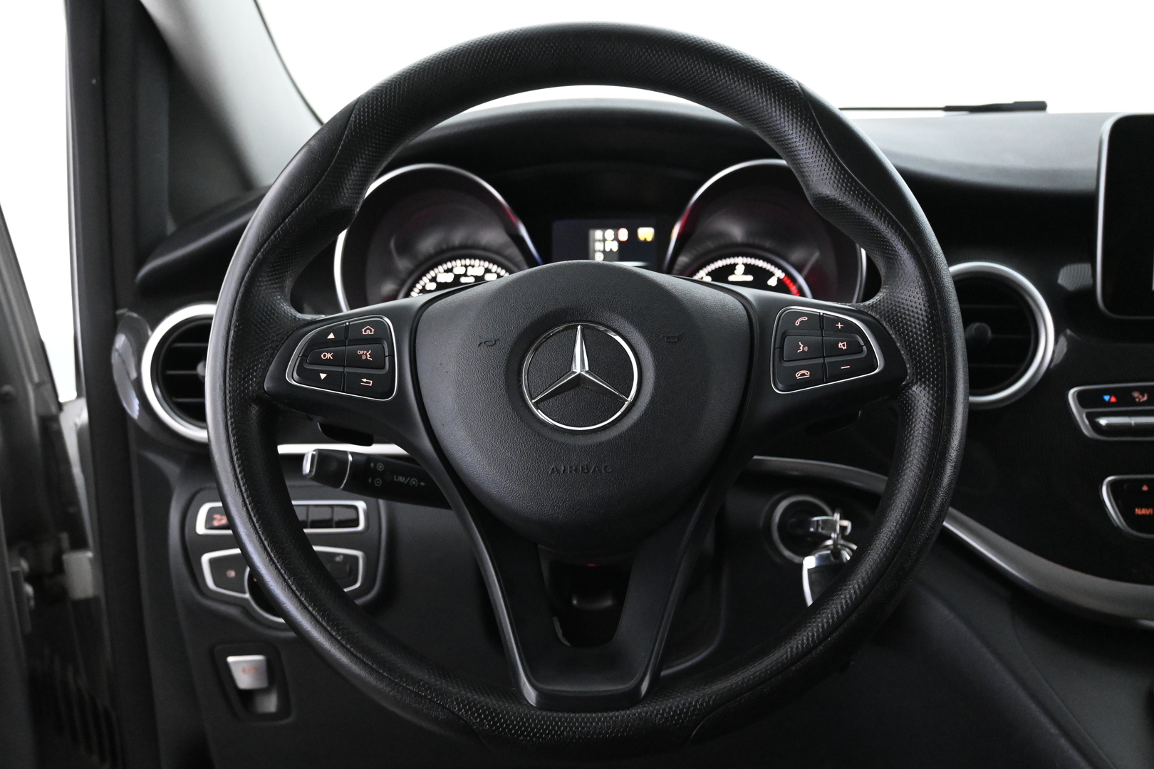 MERCEDES-BENZ V 2017