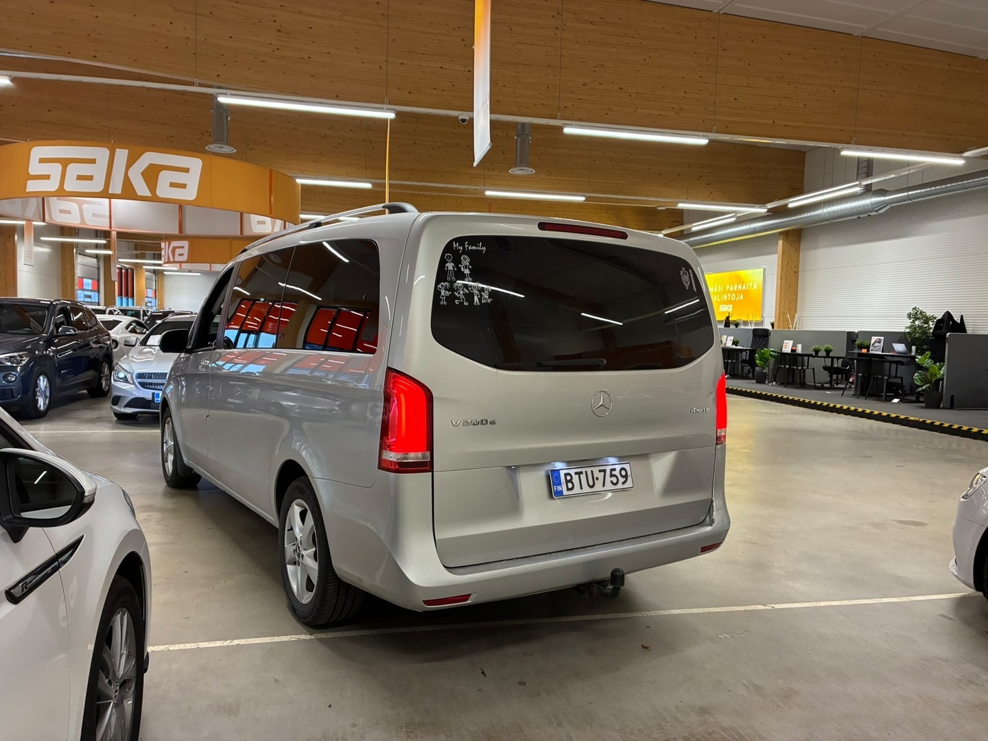 MERCEDES-BENZ V 2017