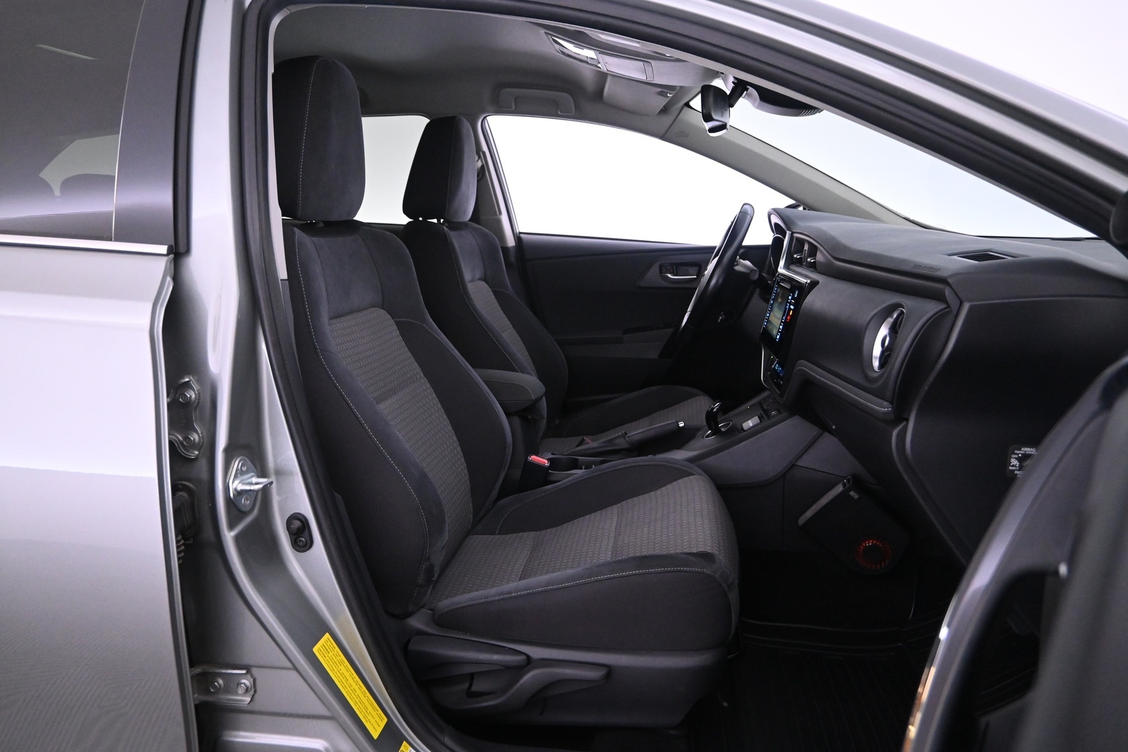TOYOTA Auris 2017