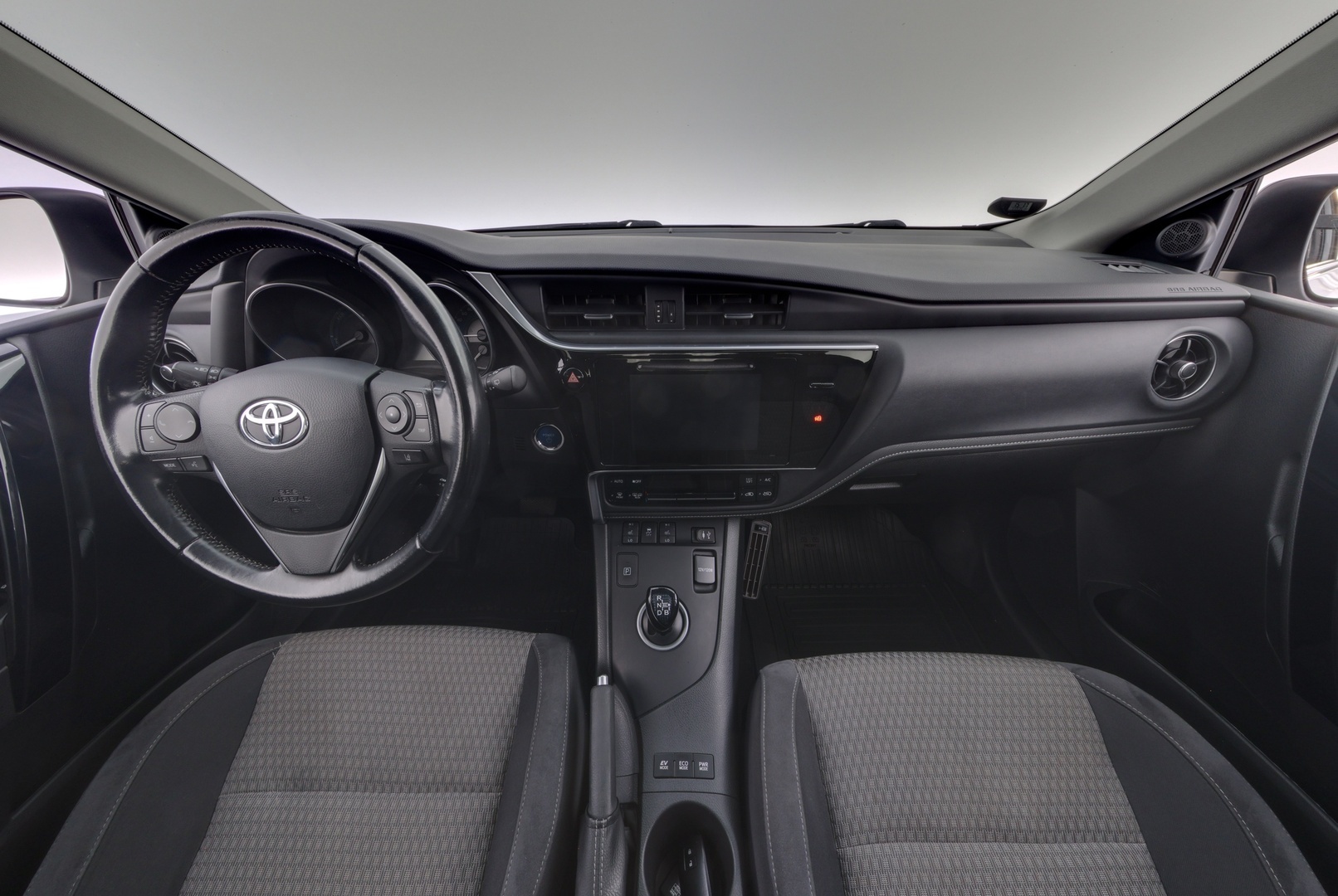 TOYOTA Auris 2017