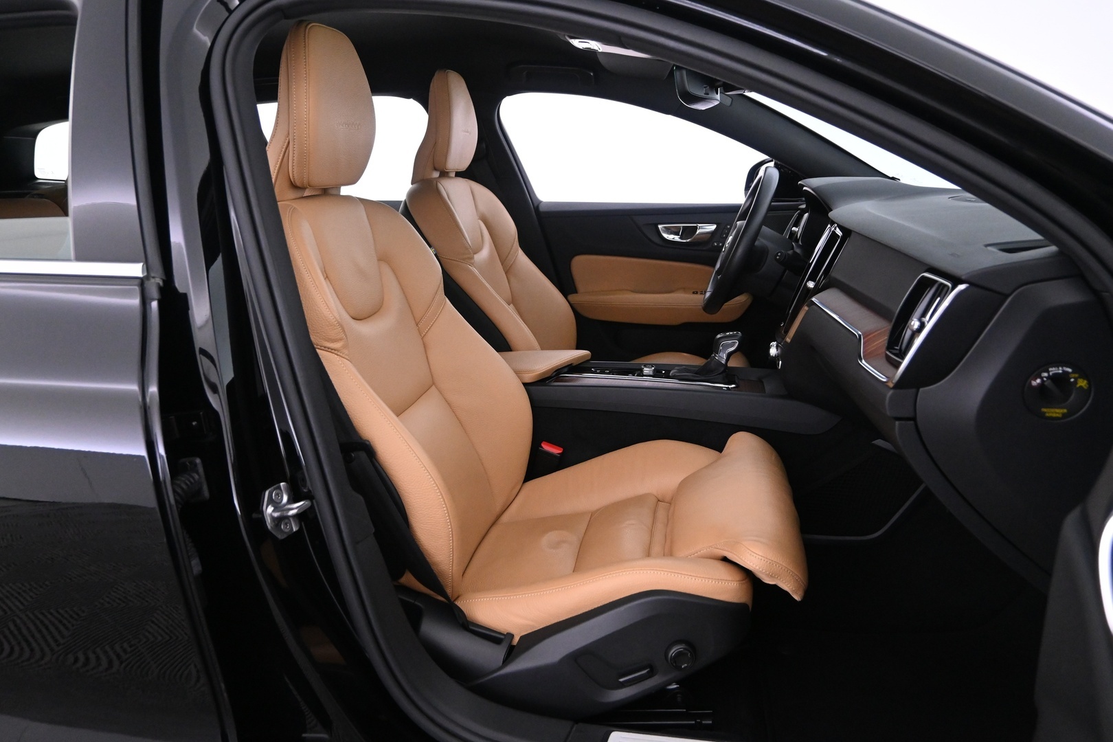 VOLVO V60 2019