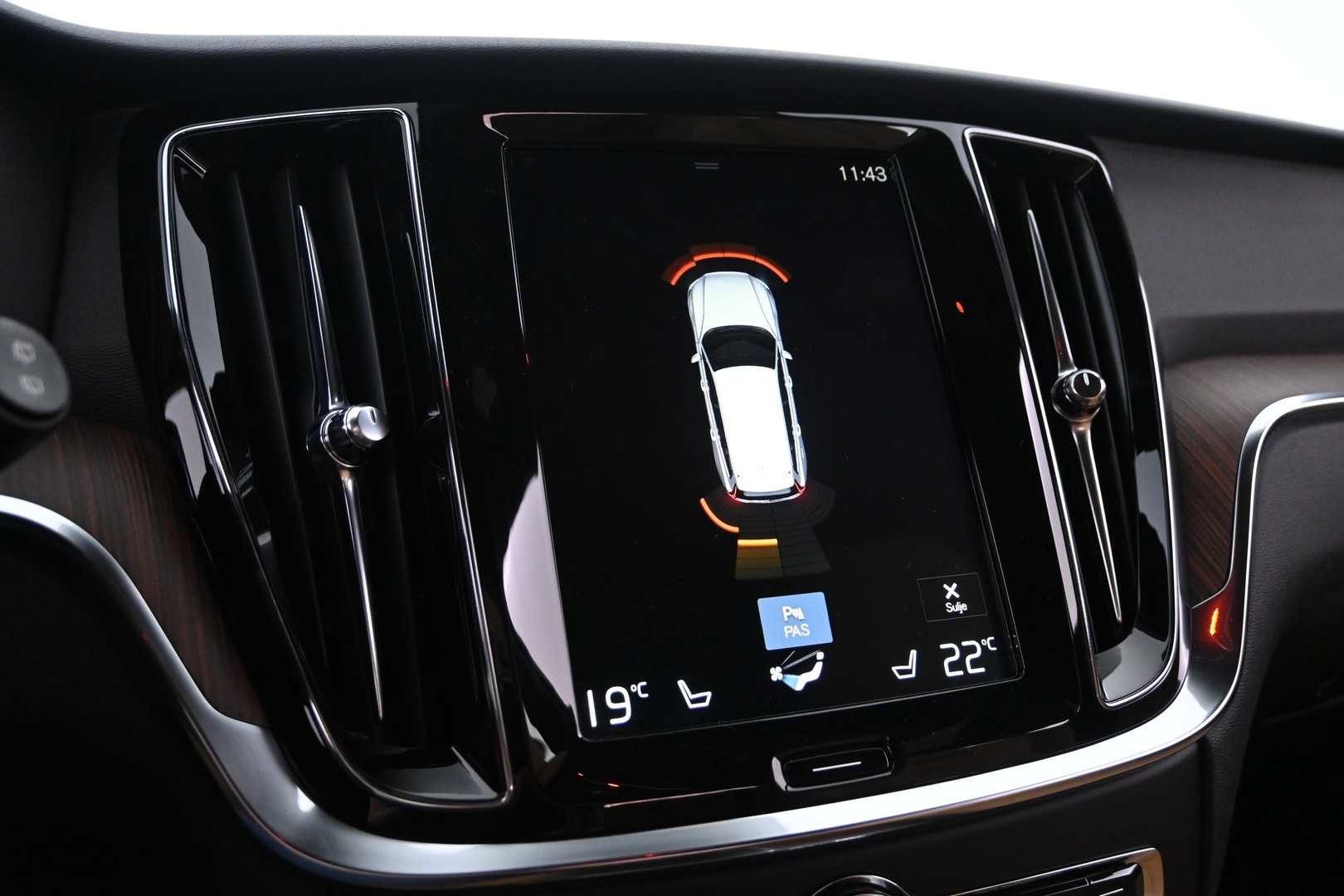 VOLVO V60 2019