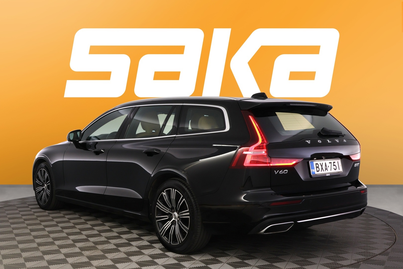 VOLVO V60 2019