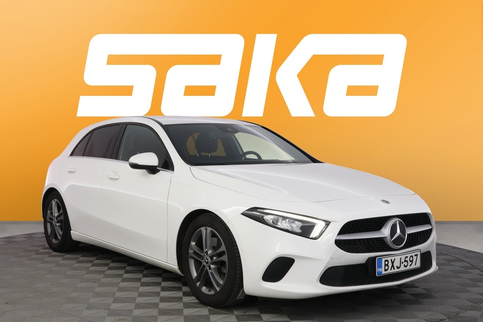 MERCEDES-BENZ A 2019