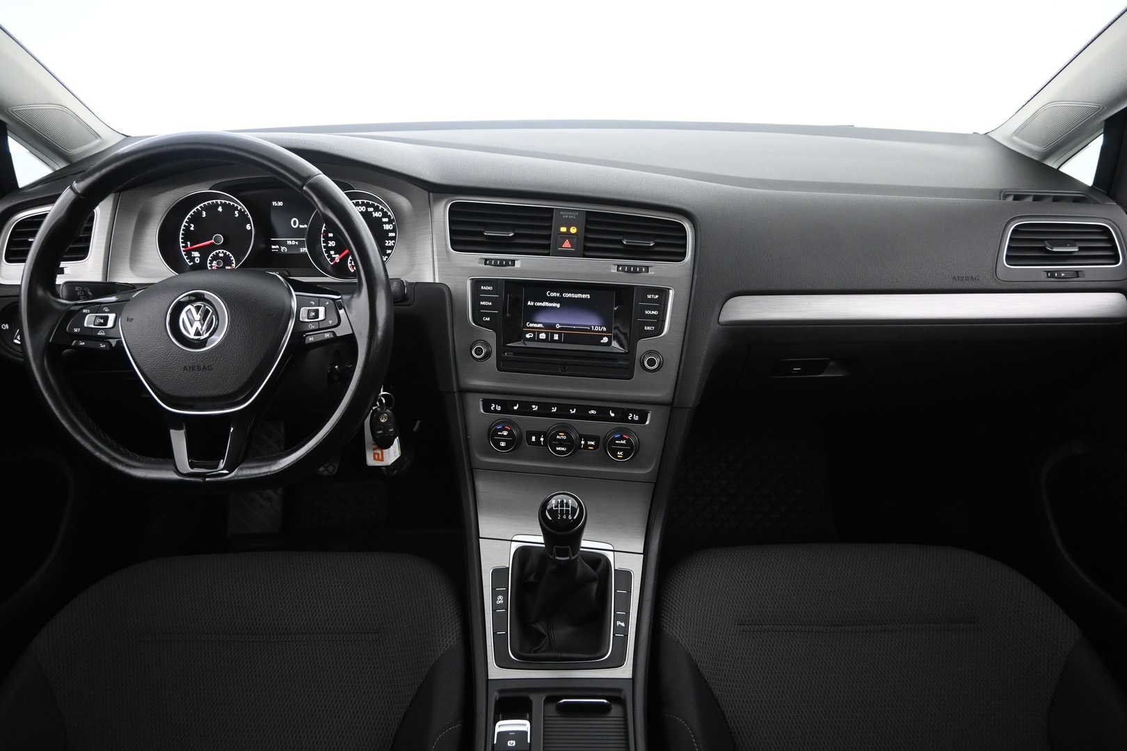 VOLKSWAGEN Golf 2015