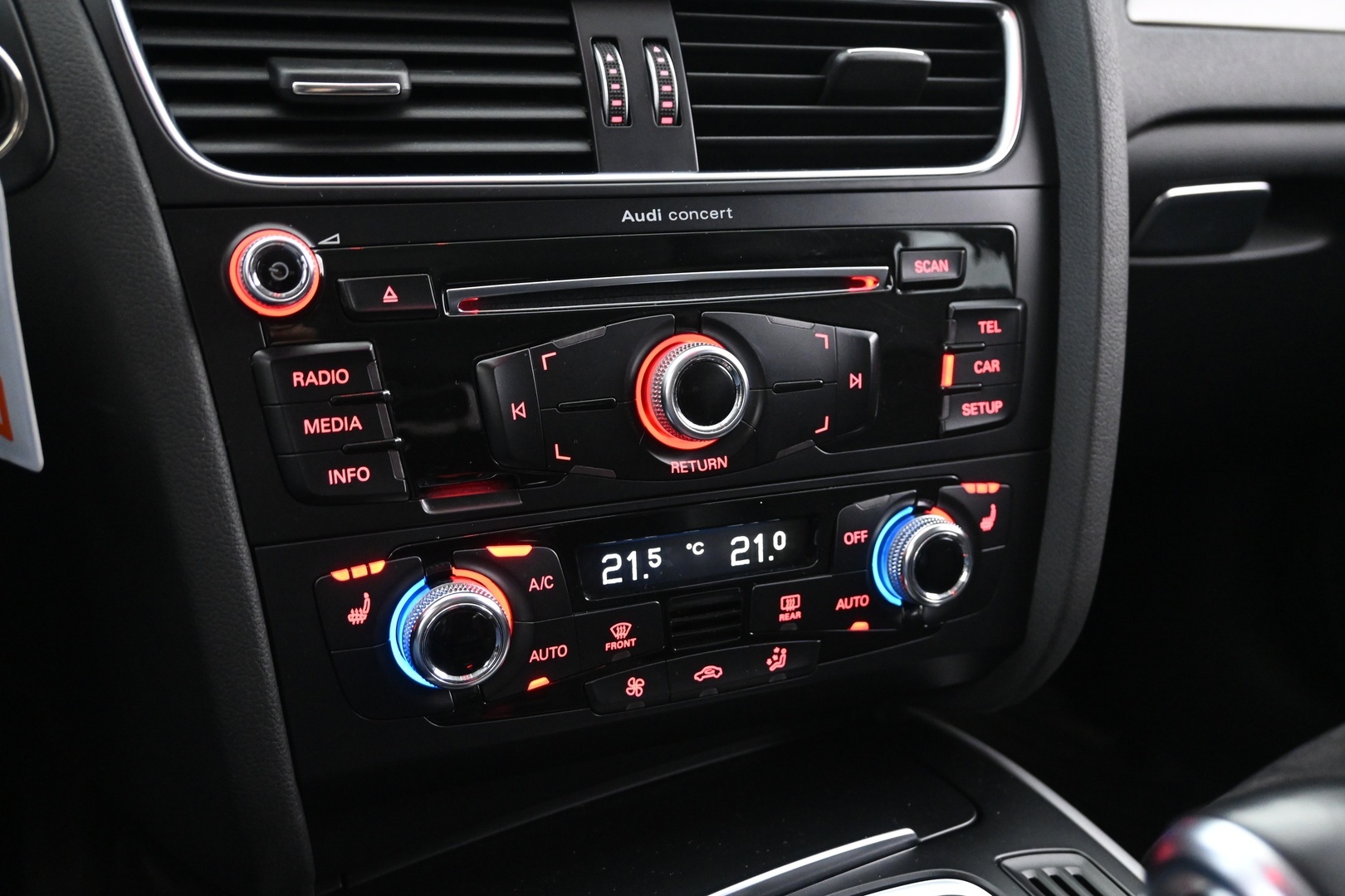 AUDI A4 allroad quattro 2015