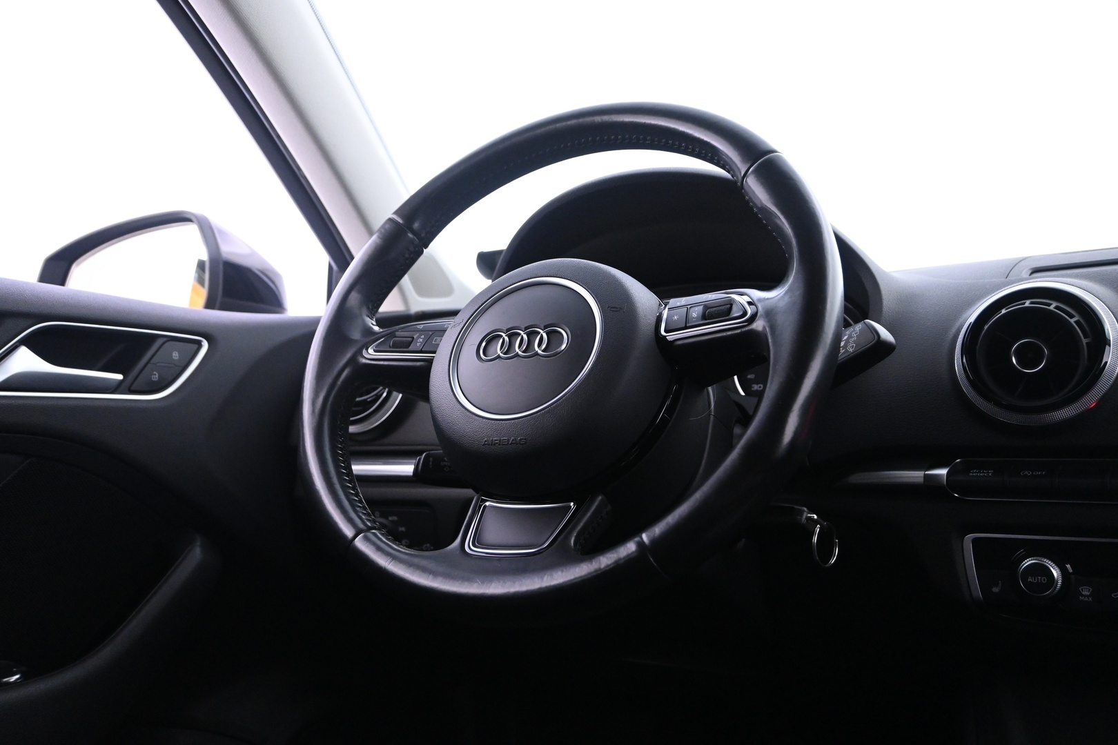 AUDI A3 2015