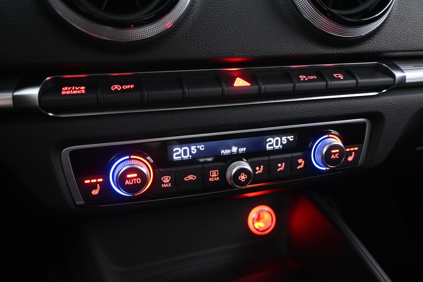 AUDI A3 2015