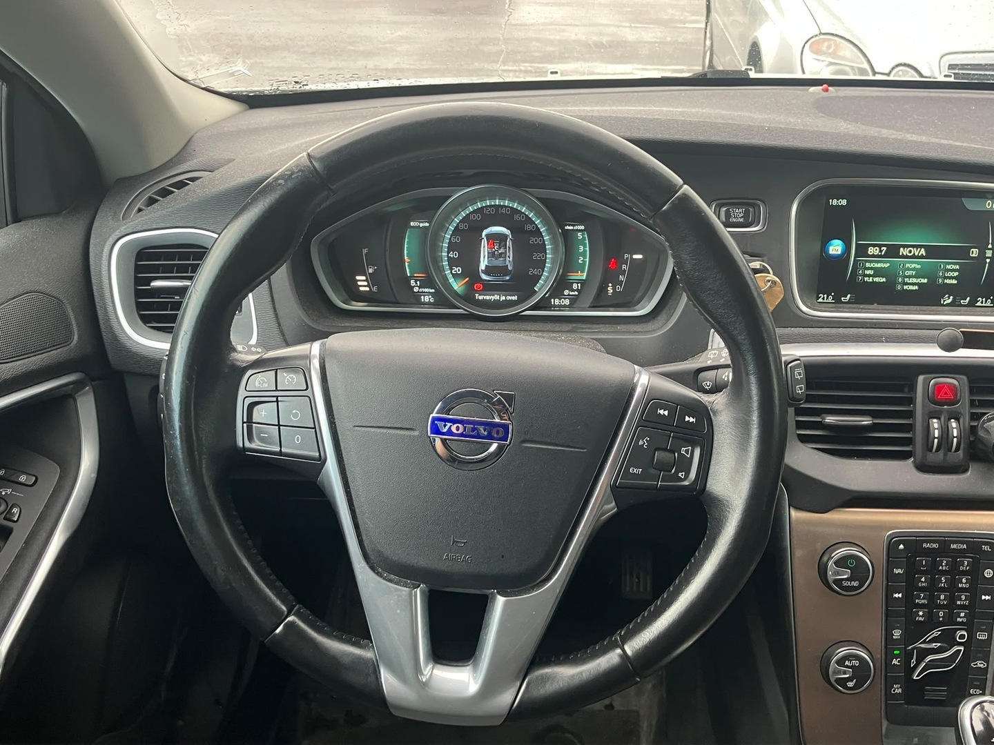 VOLVO V40 Cross Country 2016