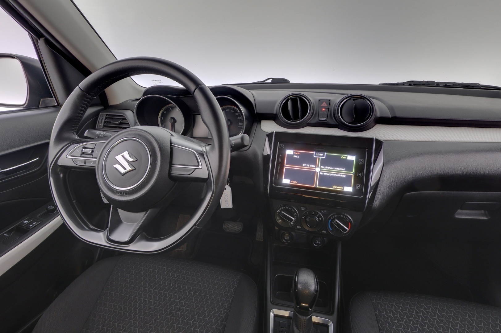 SUZUKI Swift 2020