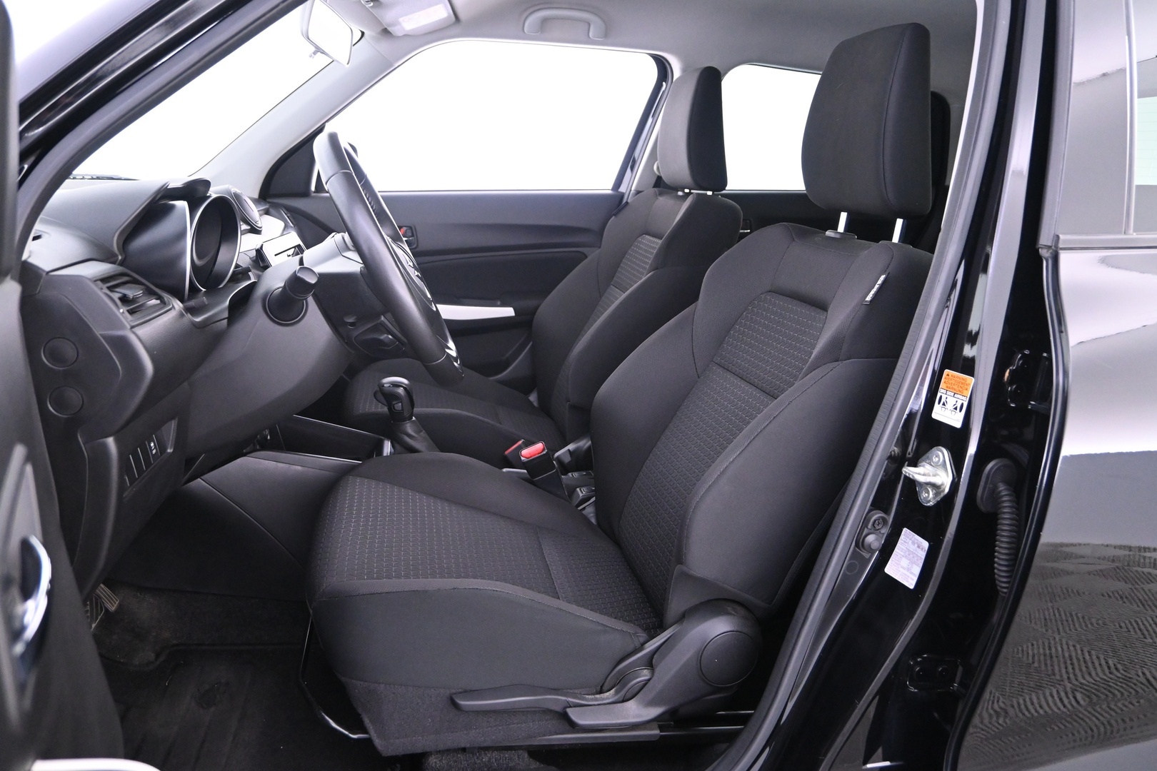 SUZUKI Swift 2020
