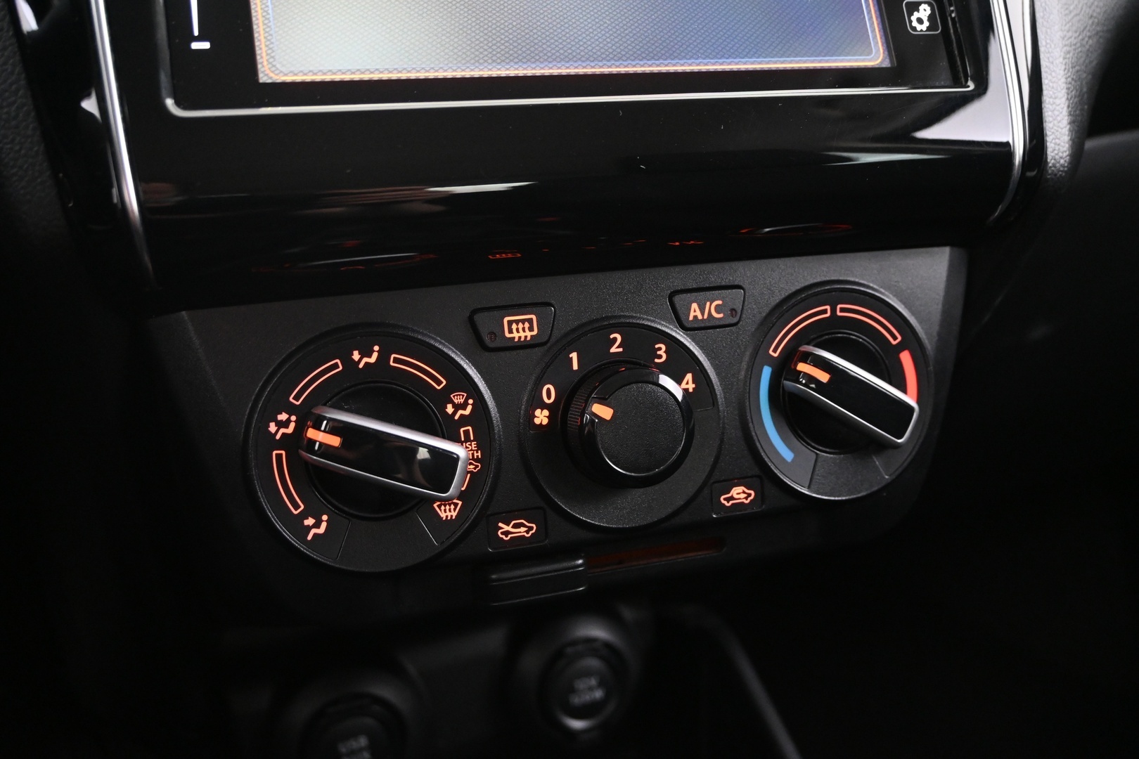 SUZUKI Swift 2020