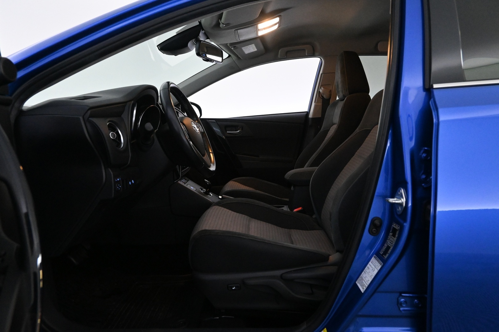 TOYOTA Auris 2018