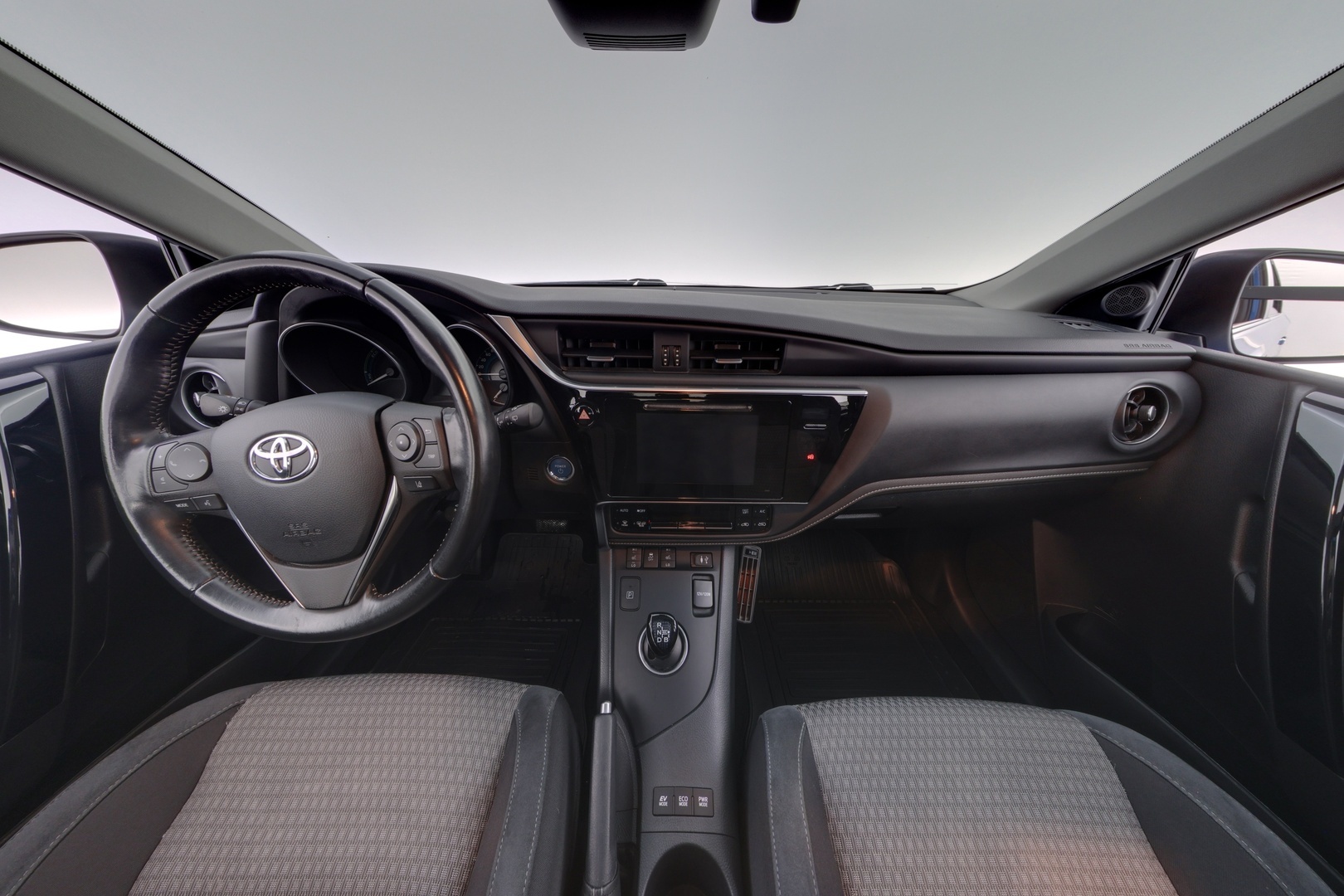 TOYOTA Auris 2018