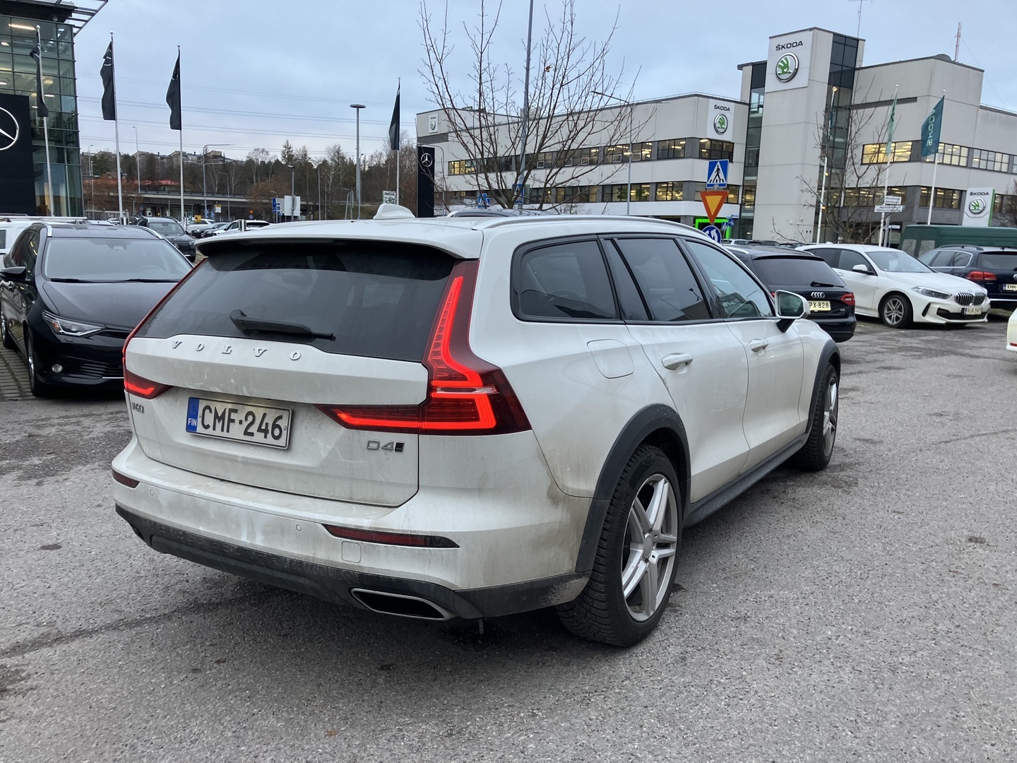 VOLVO V60 Cross Country 2019