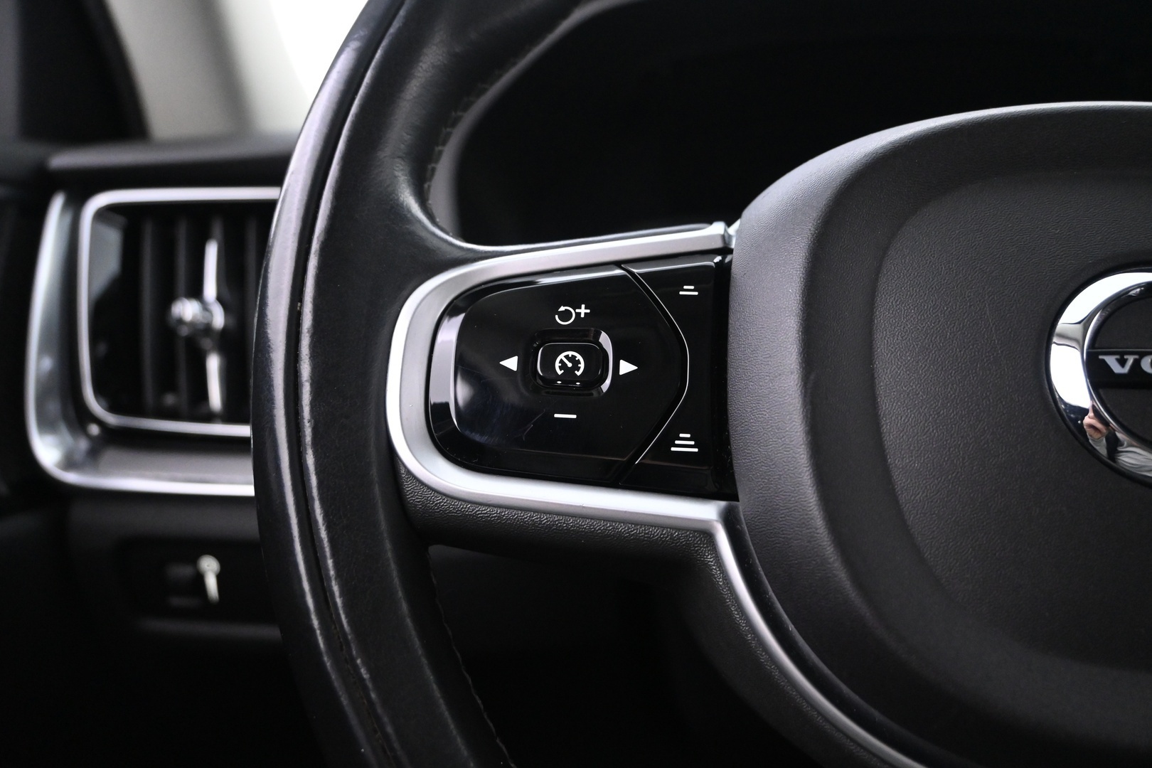 VOLVO V60 Cross Country 2019