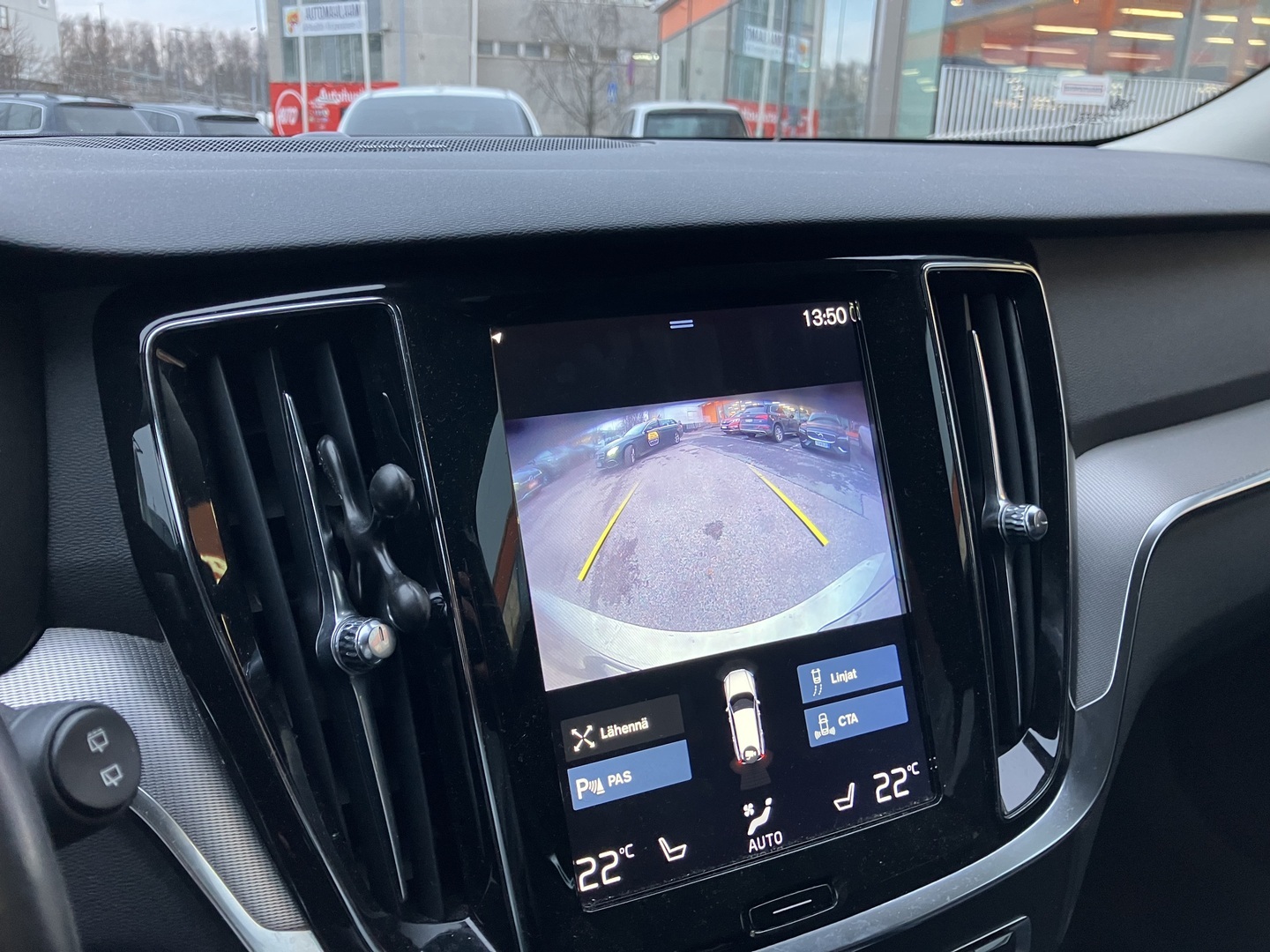 VOLVO V60 Cross Country 2019