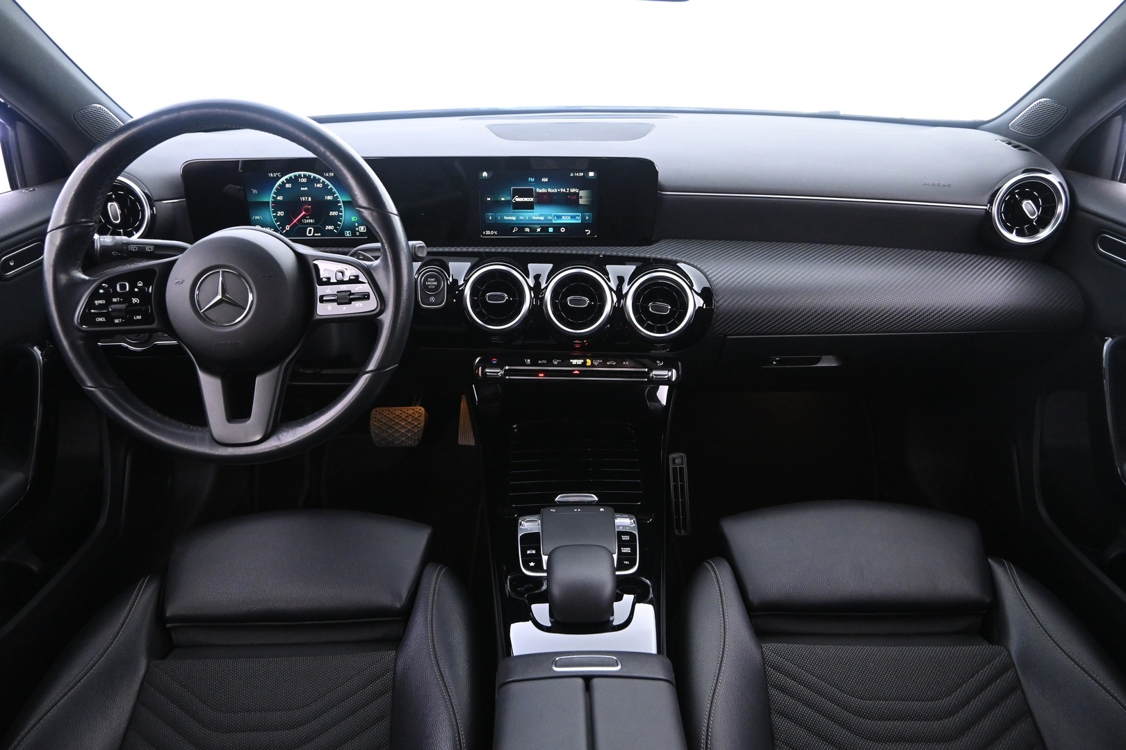 MERCEDES-BENZ A 2019
