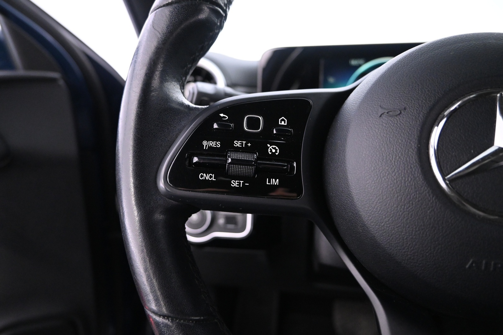 MERCEDES-BENZ A 2019