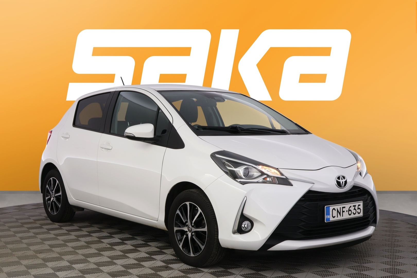 TOYOTA Yaris 2019