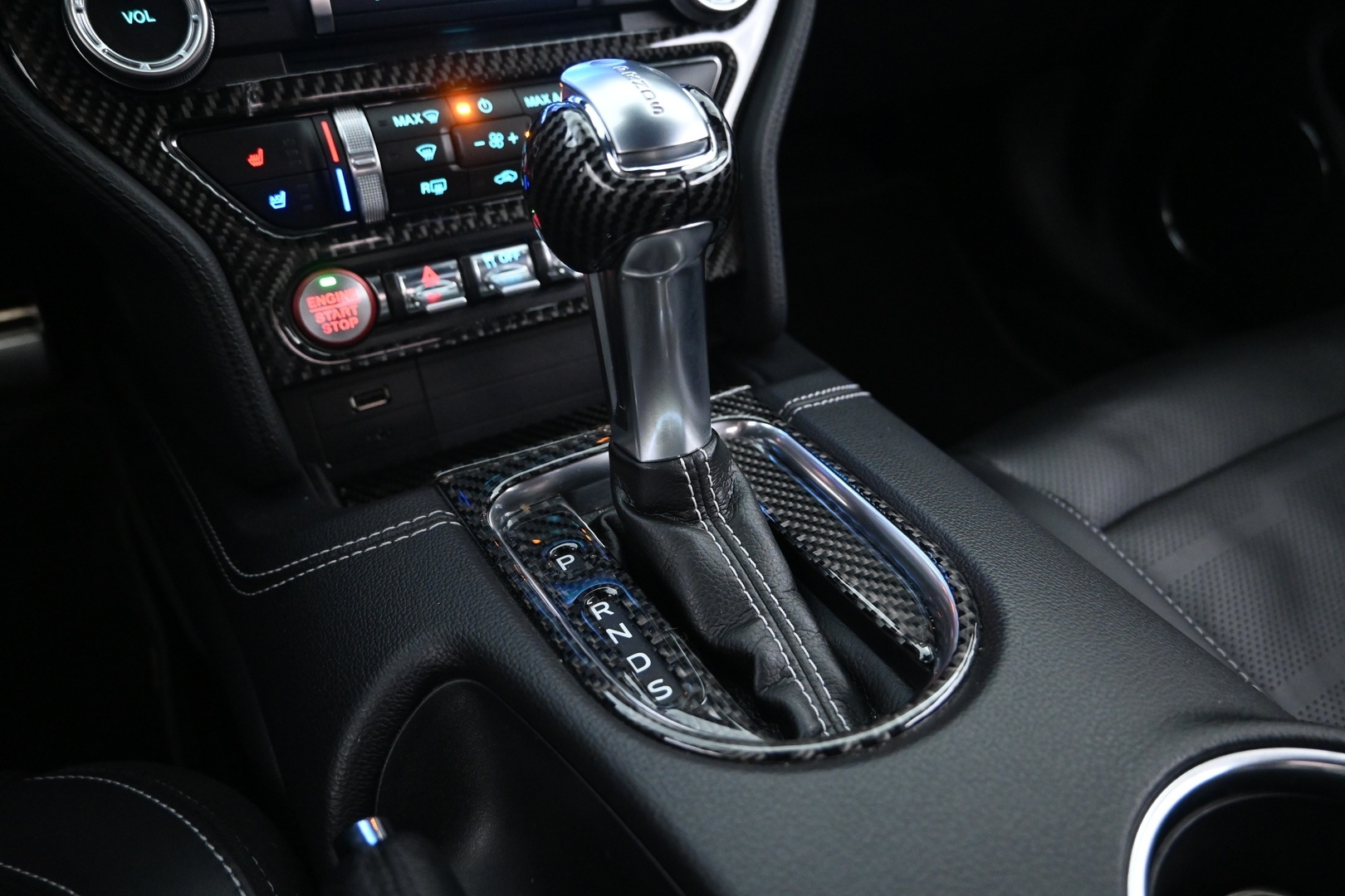 FORD Mustang 2019