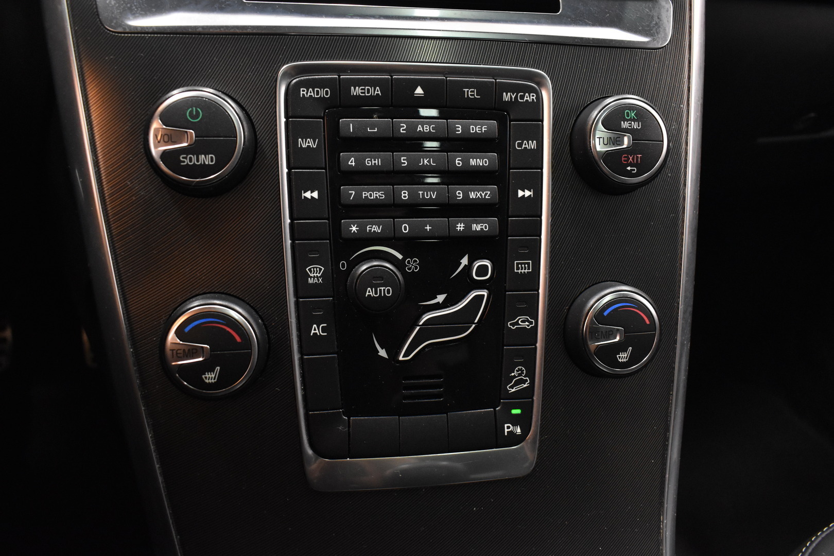 VOLVO XC60 2013