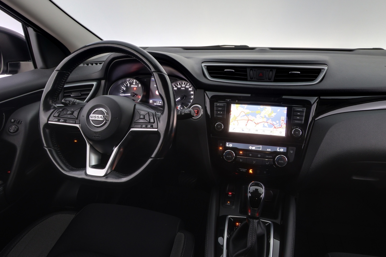 NISSAN Qashqai 2020