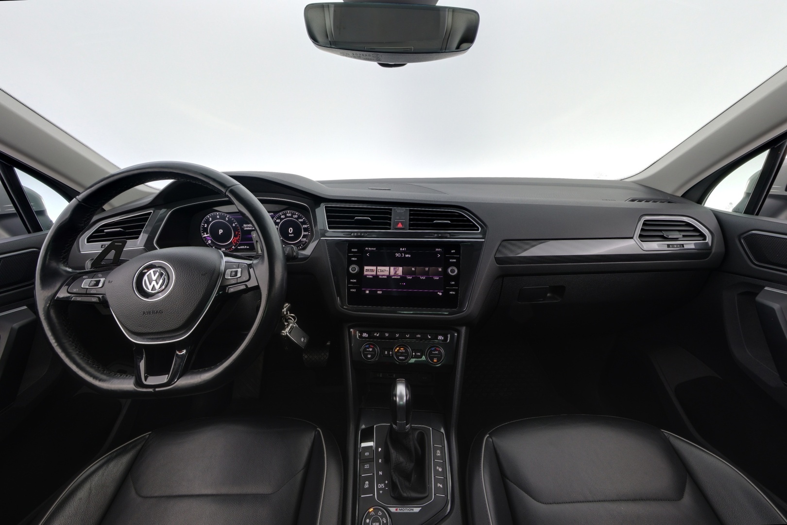 VOLKSWAGEN Tiguan 2018