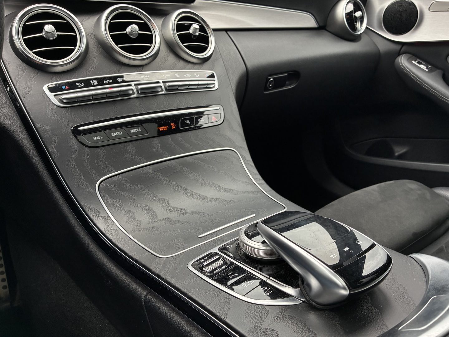 MERCEDES-BENZ C 2020
