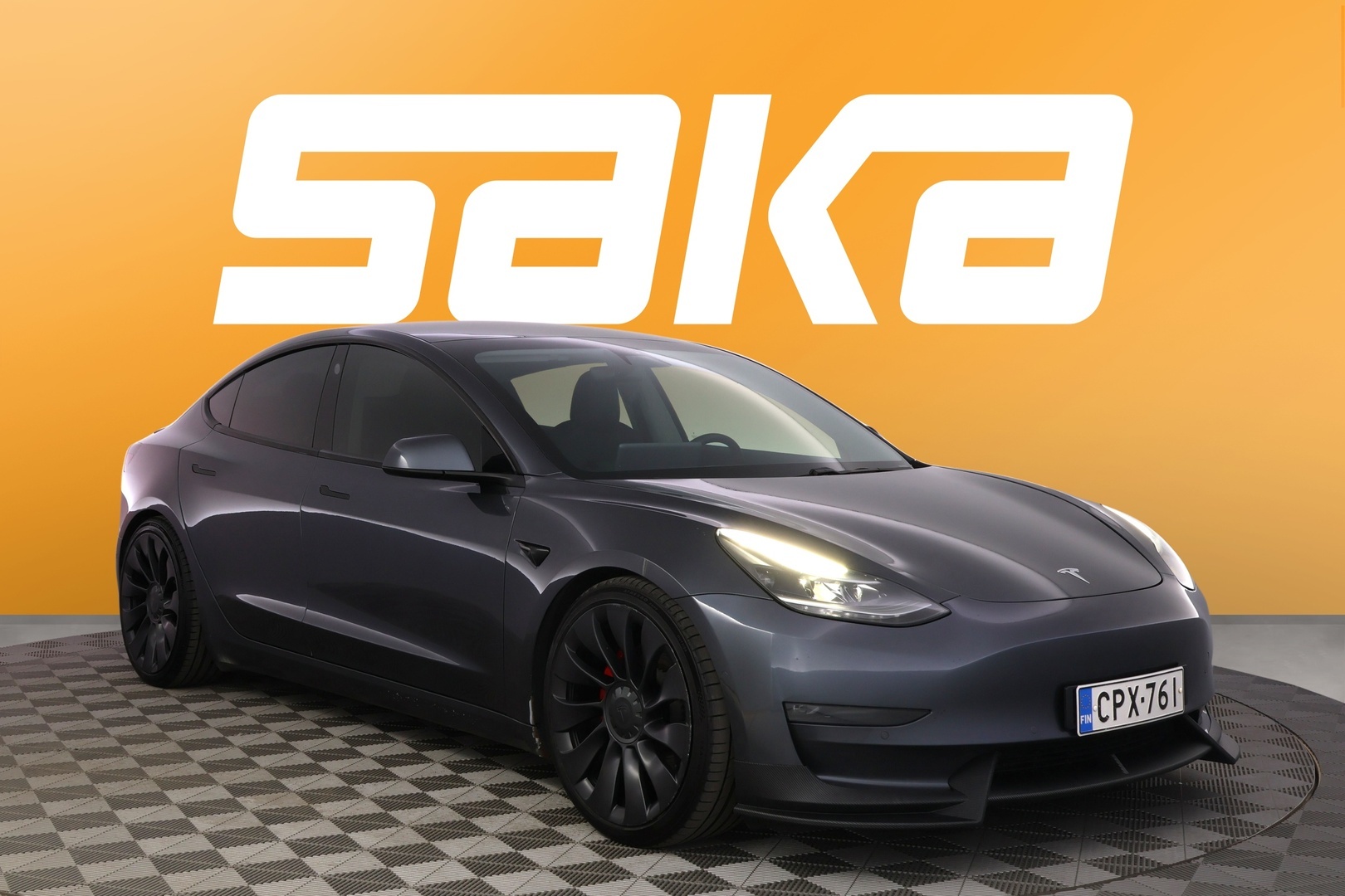 TESLA Model 3 2021