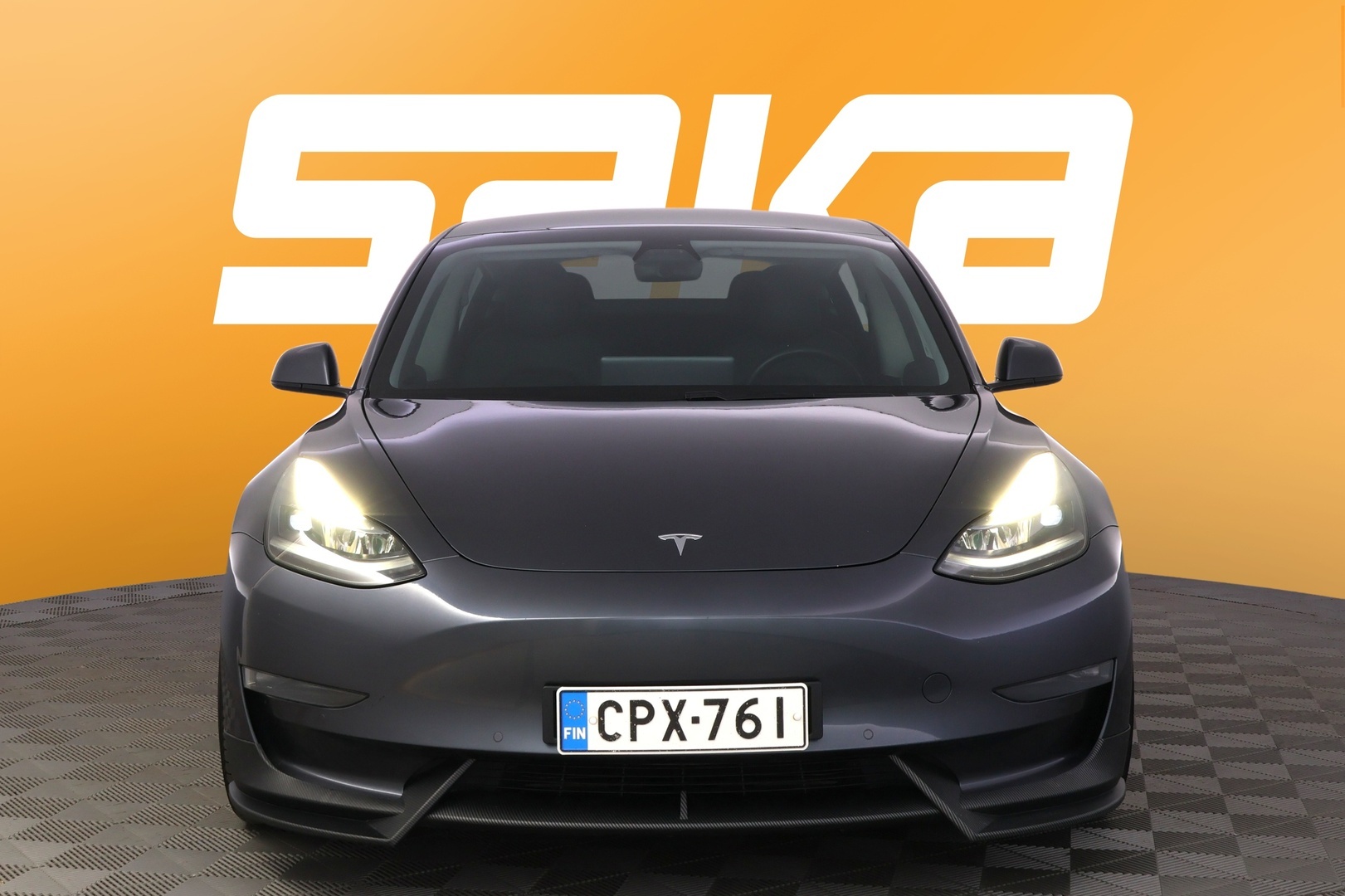 TESLA Model 3 2021