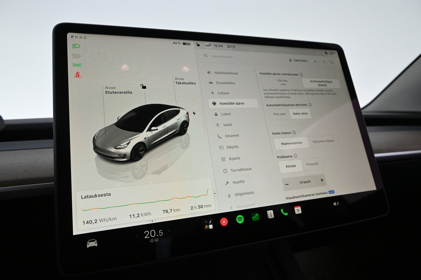 TESLA Model 3 2023