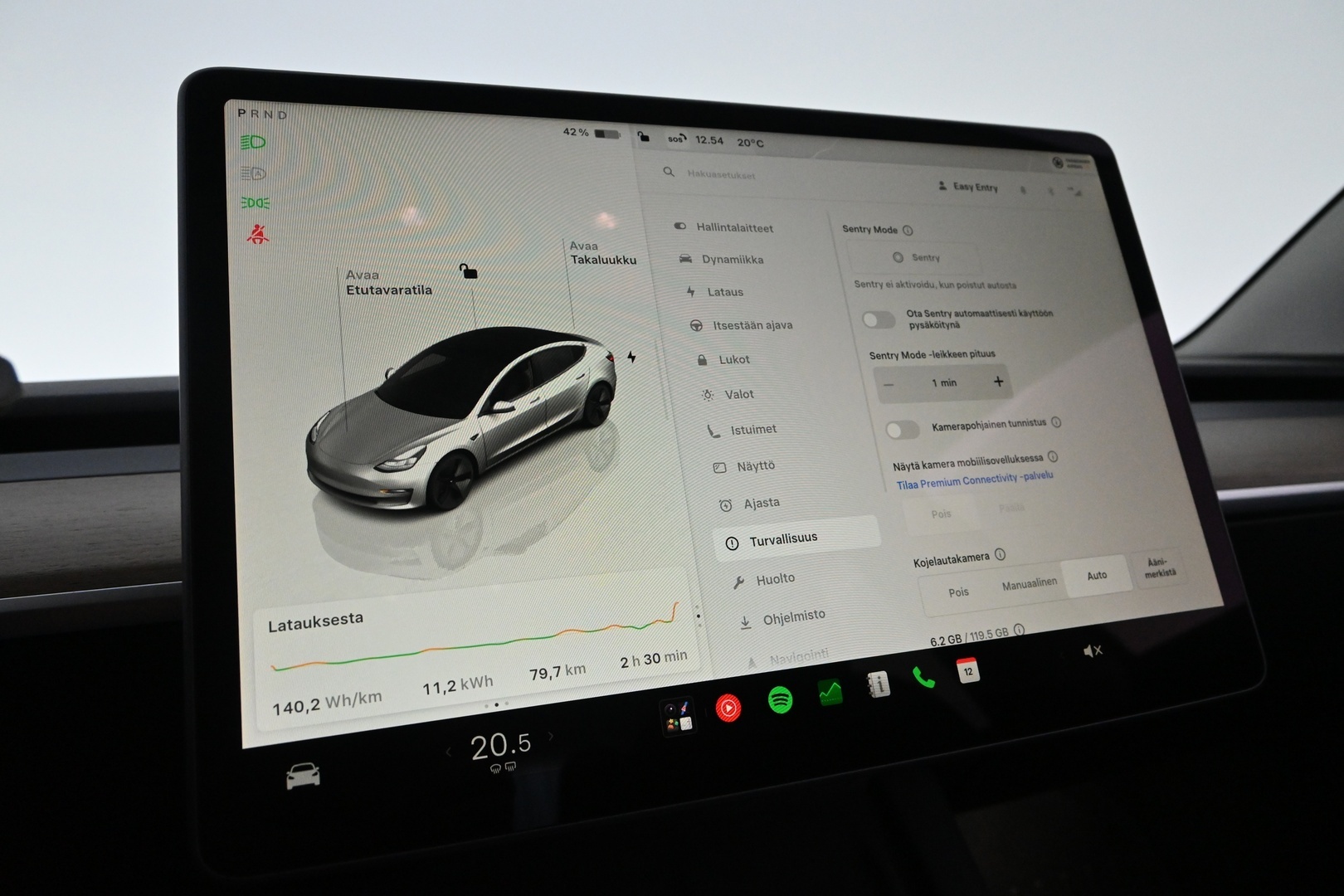 TESLA Model 3 2023