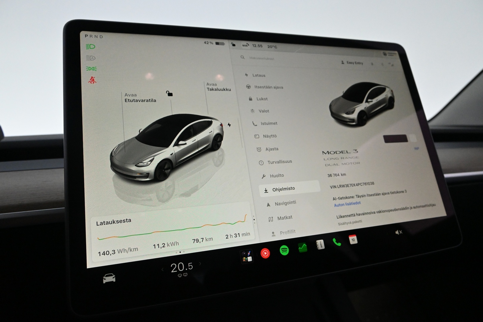 TESLA Model 3 2023